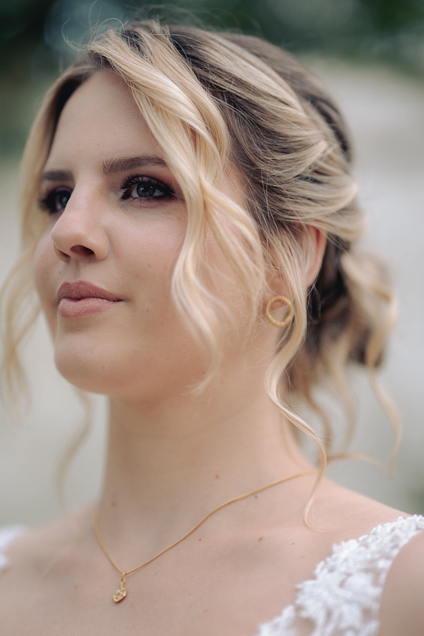 Mini top hoops with stone