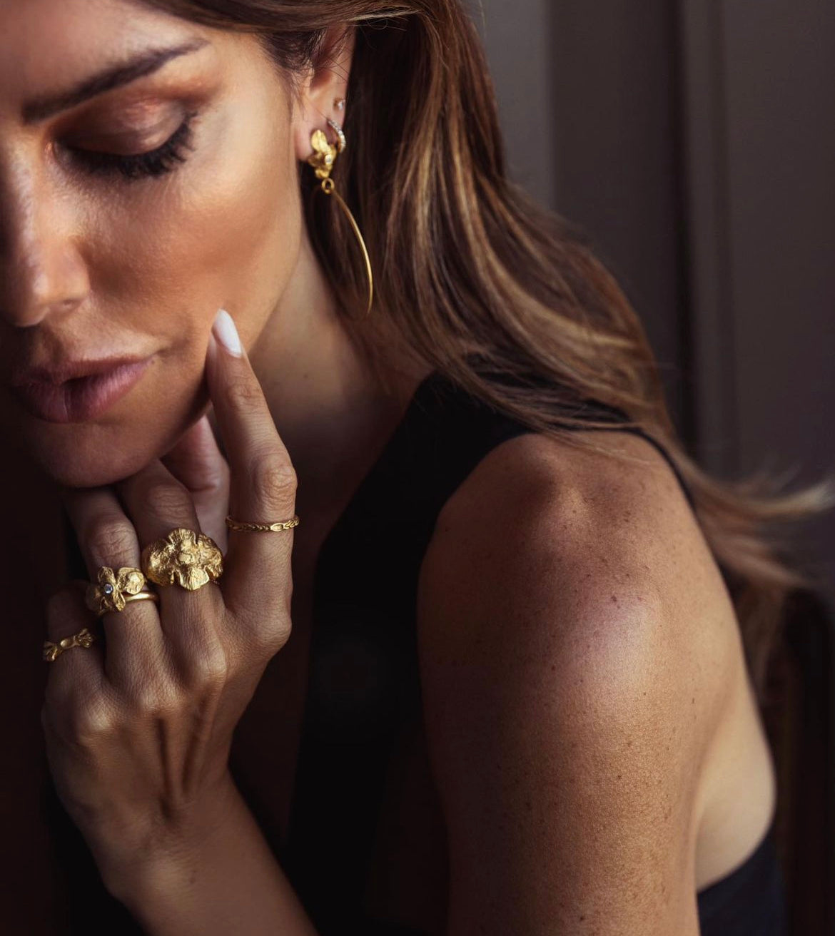 Argolas XL Cruz com pedras