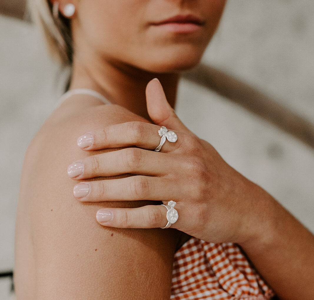 A ring embraces with purity.