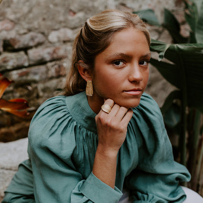 Glitter earrings with cubic zirconia.