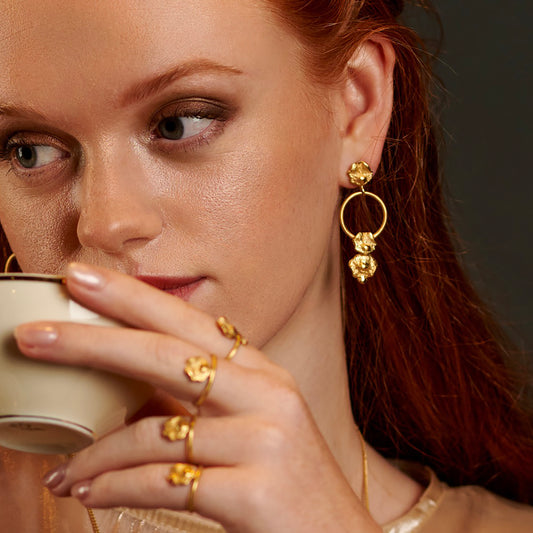 Brincos articulados longos, Flora