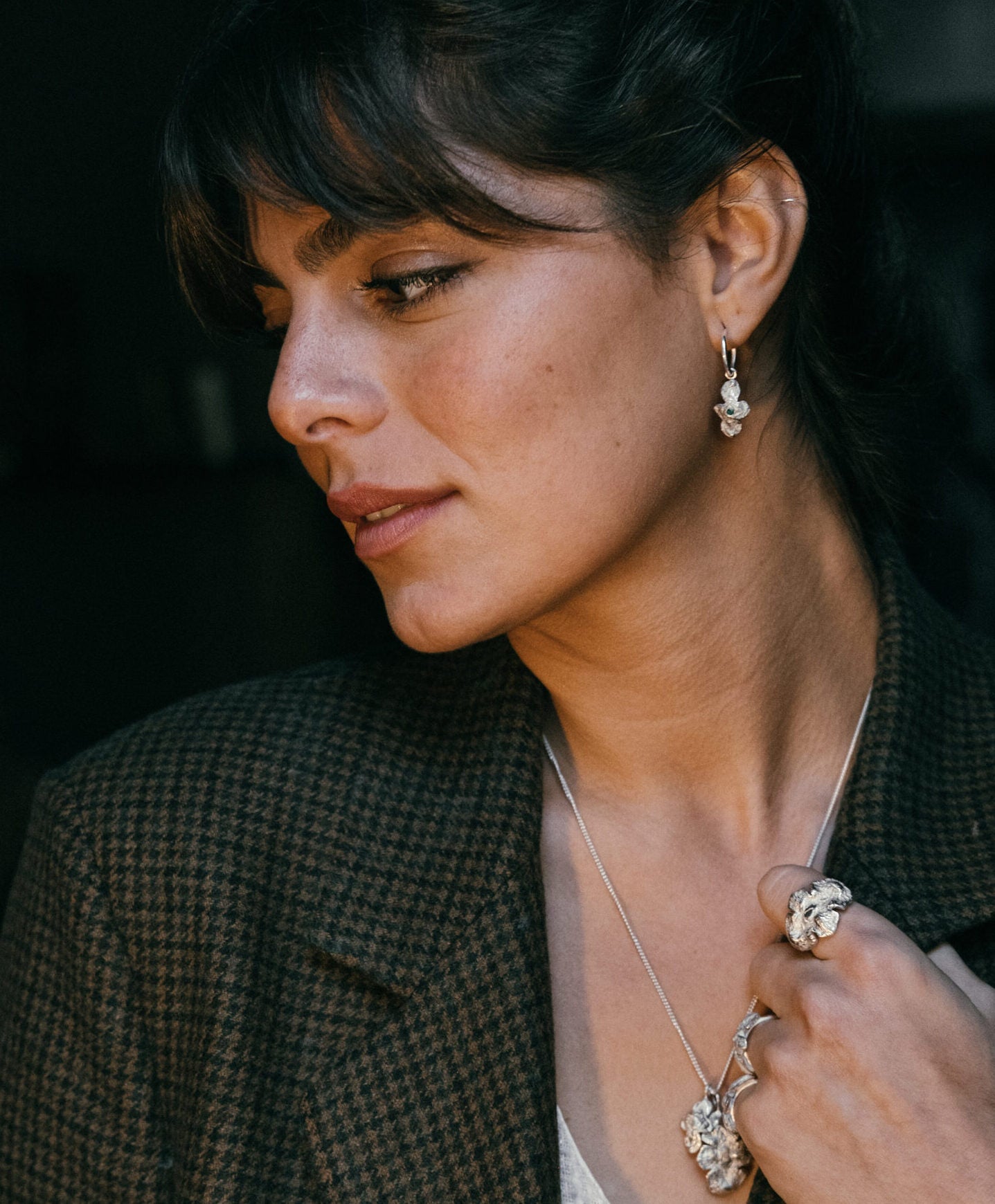 Pendente Rainha, tipo escapulário