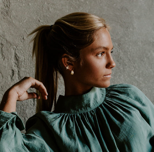 Brinco stud mini XS Gratidão (individual)