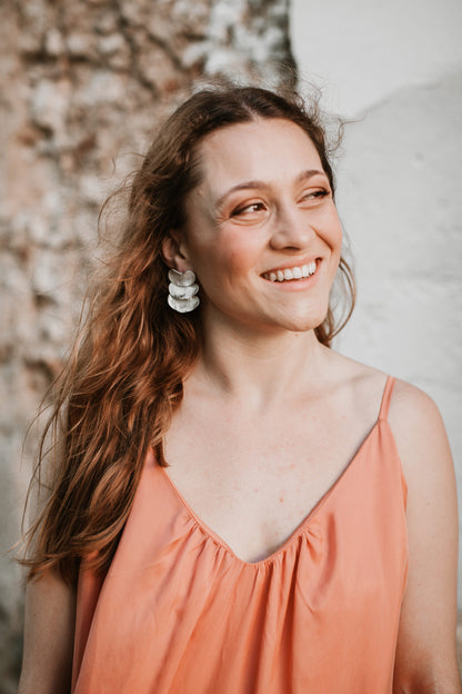 Brincos Poppy 3 pétalas articulados