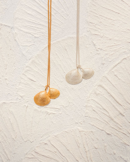Pendant with 2 Shells