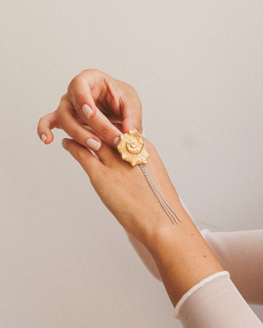XL seashell earrings with fringes