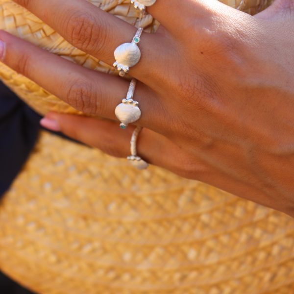 Anel fininho Praia-mar < concha c/ pedra ><span> - </span>zircónia dark red, Dourado